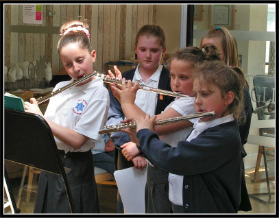 Mill Rythe Junior School singing